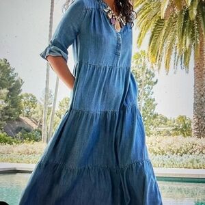 PRICE DROP! Gorgeous NWT Chico's Tiered Maxi Midi Dress♡